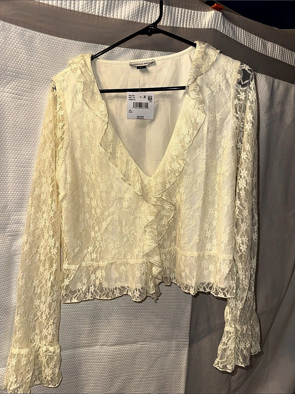 American Eagle Floral Lace Blouse in Cream Large NWT
